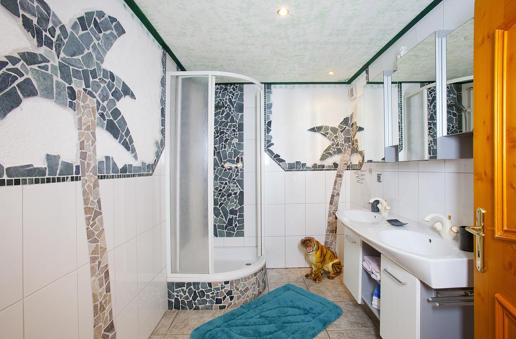 Familienferienhaus Florentine Лангенфельд Экстерьер фото